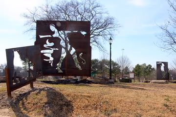 MacArthur Unleashed Dog Park